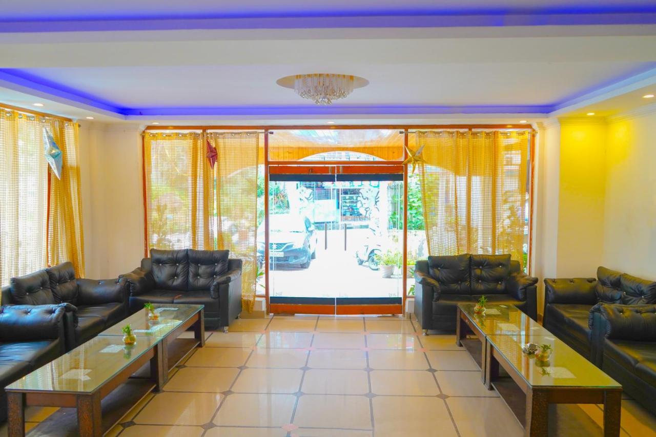 Hotel Akash Regency Маналі Екстер'єр фото