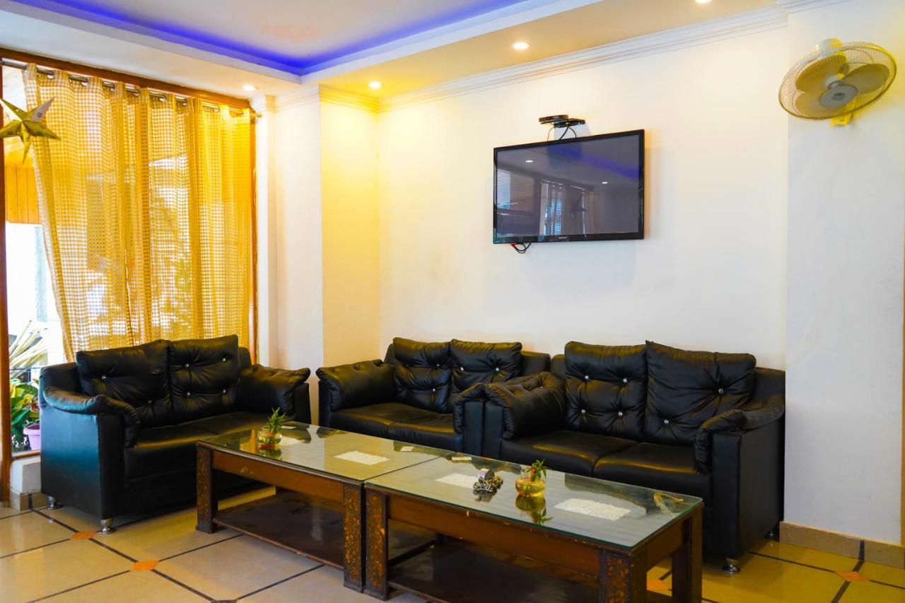 Hotel Akash Regency Маналі Екстер'єр фото