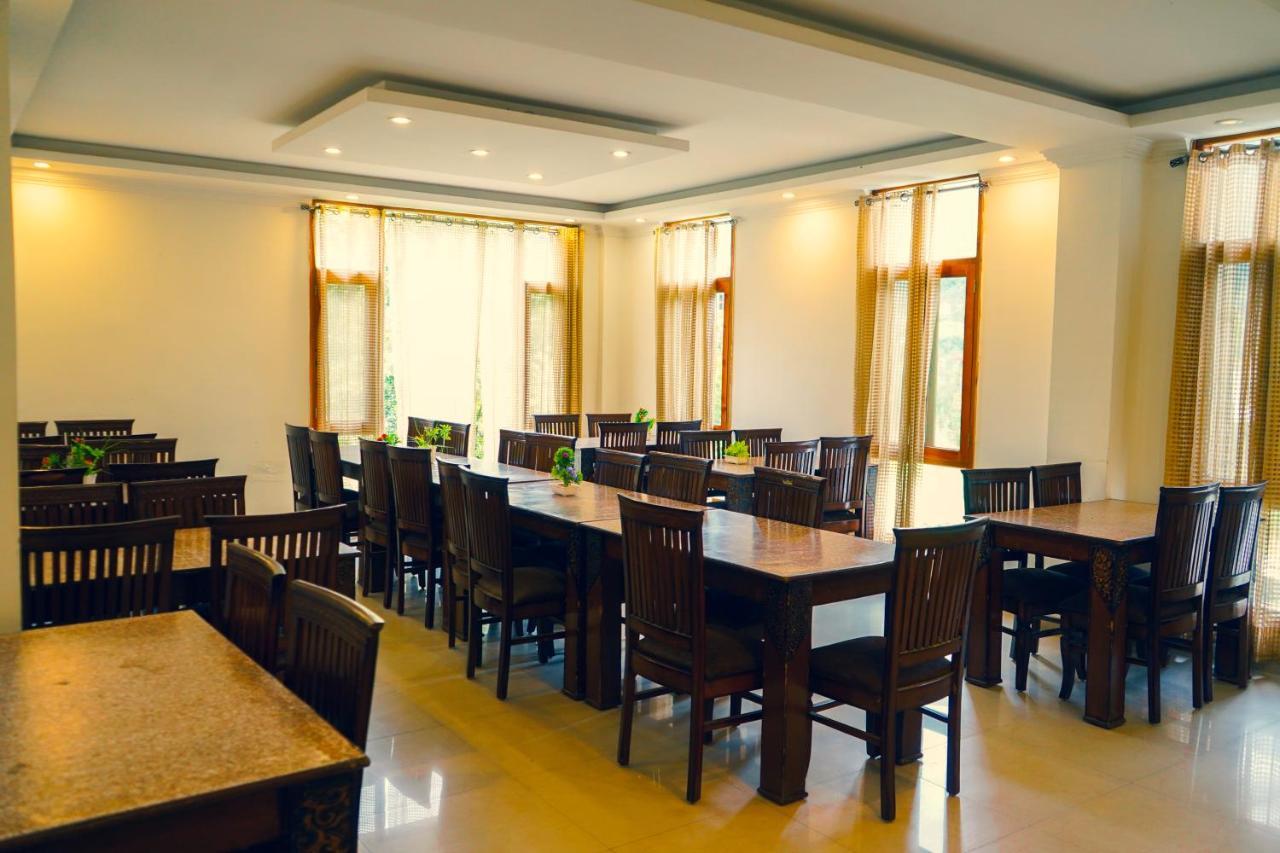 Hotel Akash Regency Маналі Екстер'єр фото