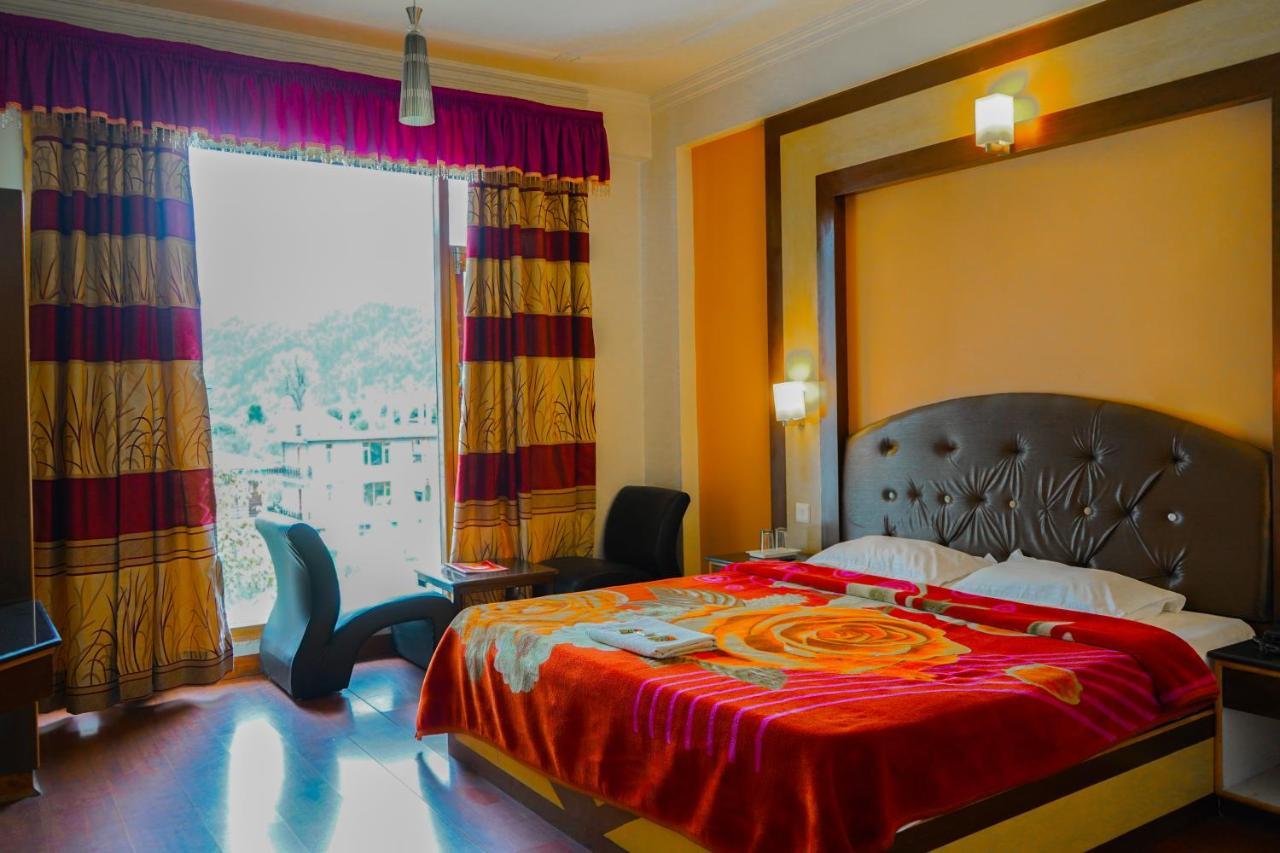 Hotel Akash Regency Маналі Екстер'єр фото
