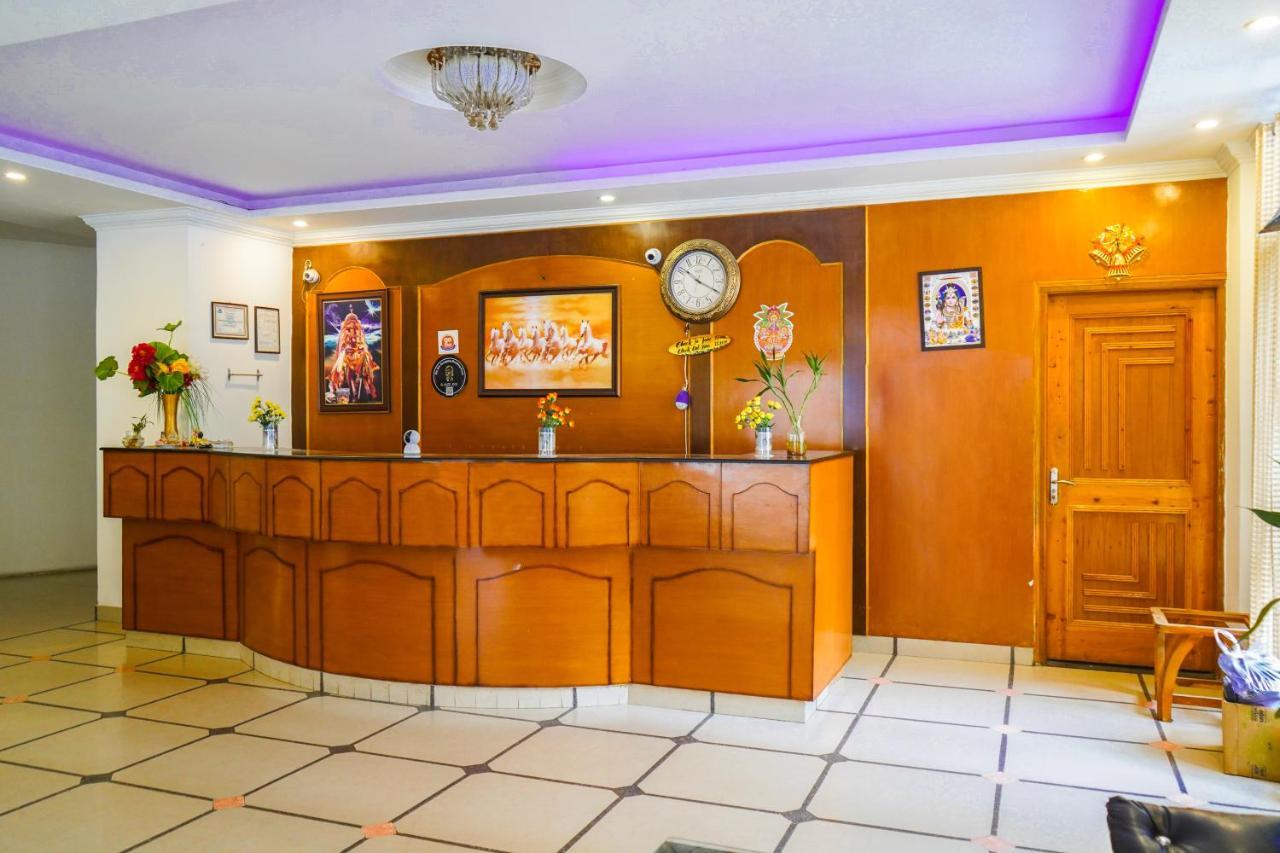 Hotel Akash Regency Маналі Екстер'єр фото