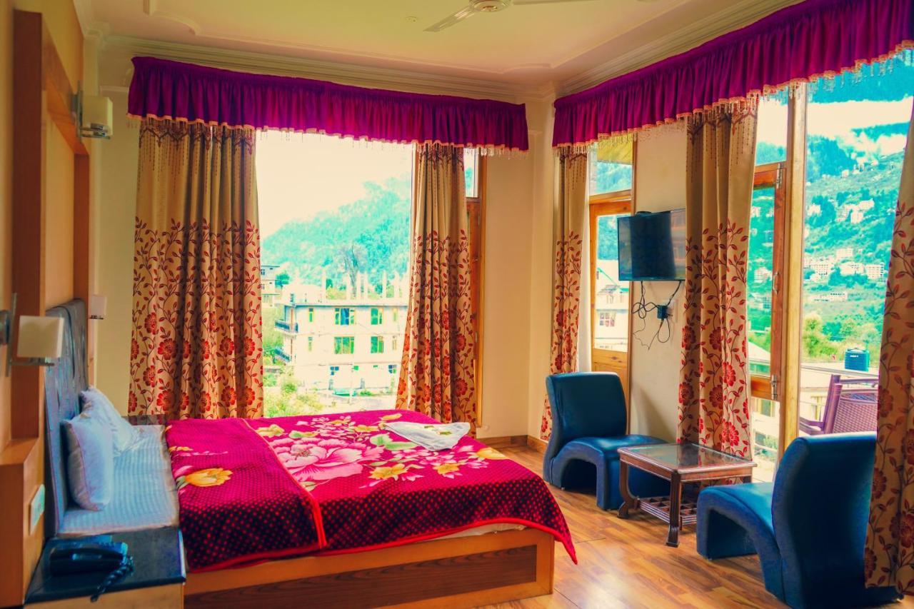 Hotel Akash Regency Маналі Екстер'єр фото