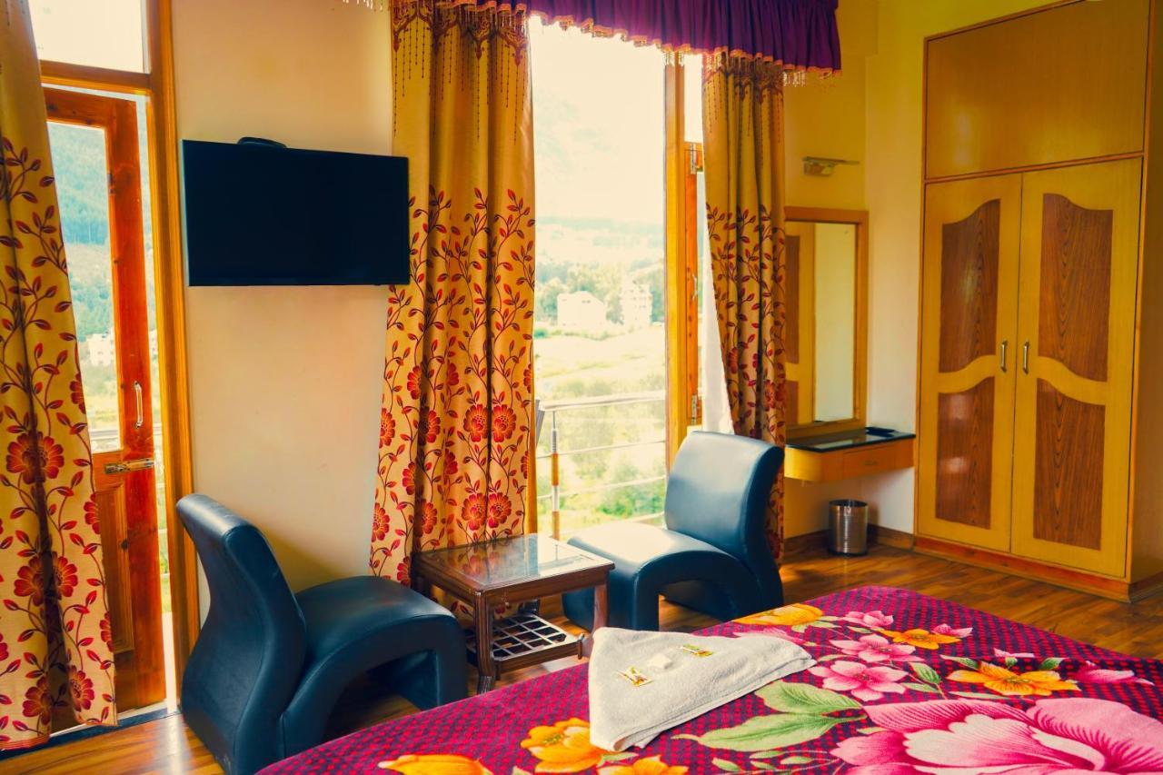 Hotel Akash Regency Маналі Екстер'єр фото