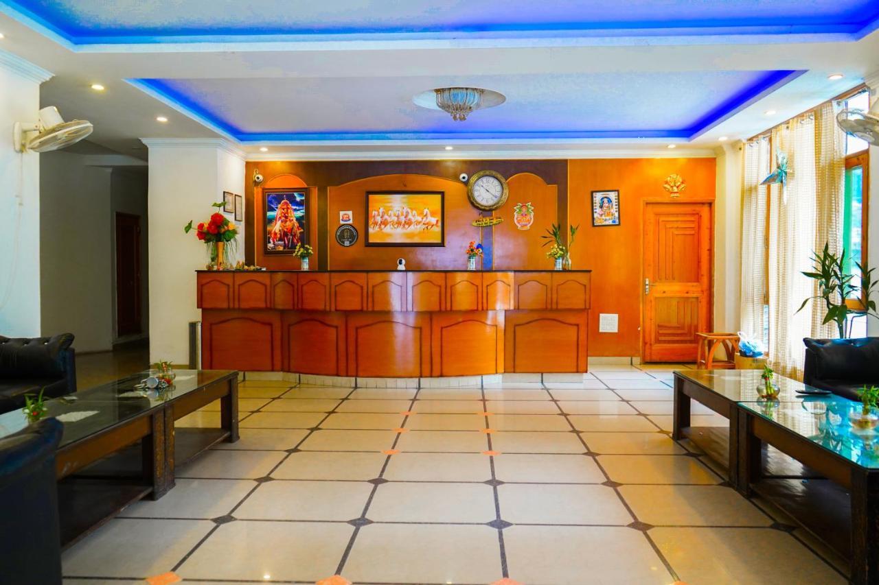Hotel Akash Regency Маналі Екстер'єр фото